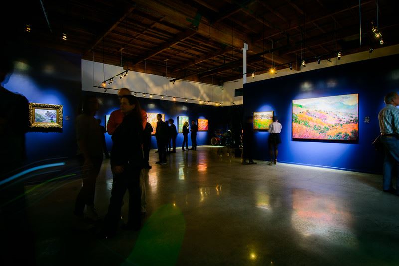 New Los Angeles Gallery Opens to a Full House